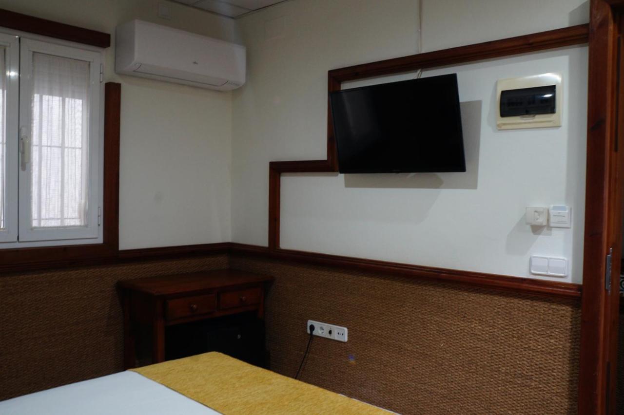 Hostal La Conilena Conil De La Frontera Eksteriør billede