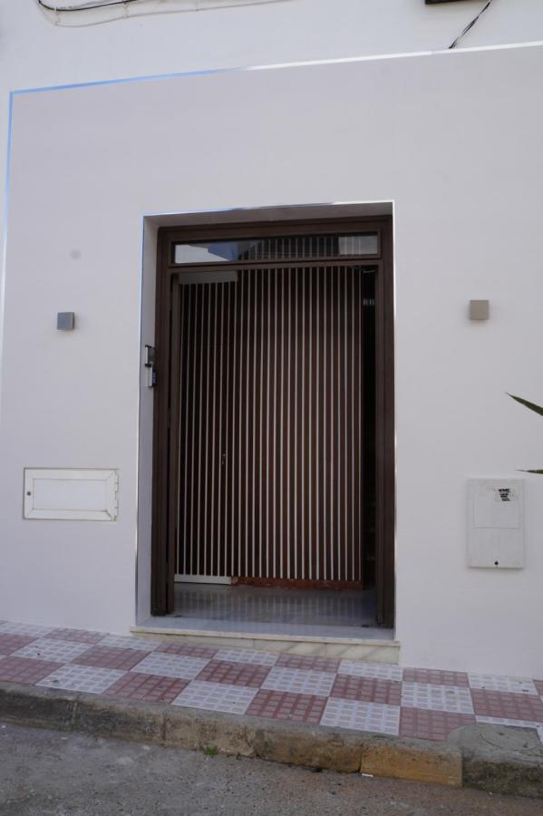 Hostal La Conilena Conil De La Frontera Eksteriør billede