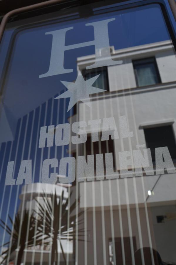 Hostal La Conilena Conil De La Frontera Eksteriør billede